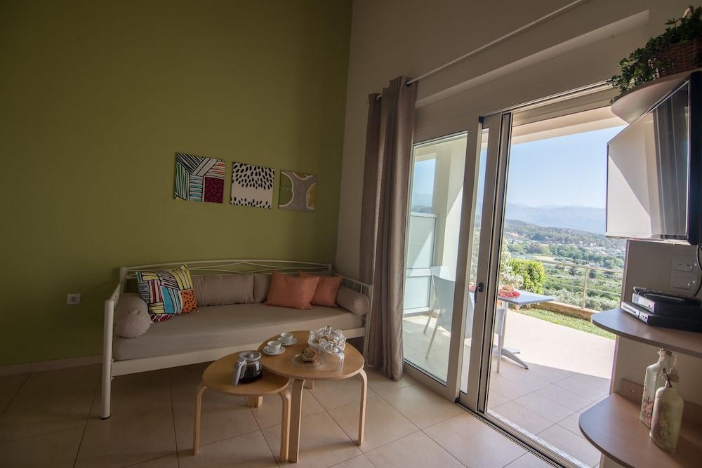 Aksos Suites Accessible Accommodation Agia  Exteriér fotografie